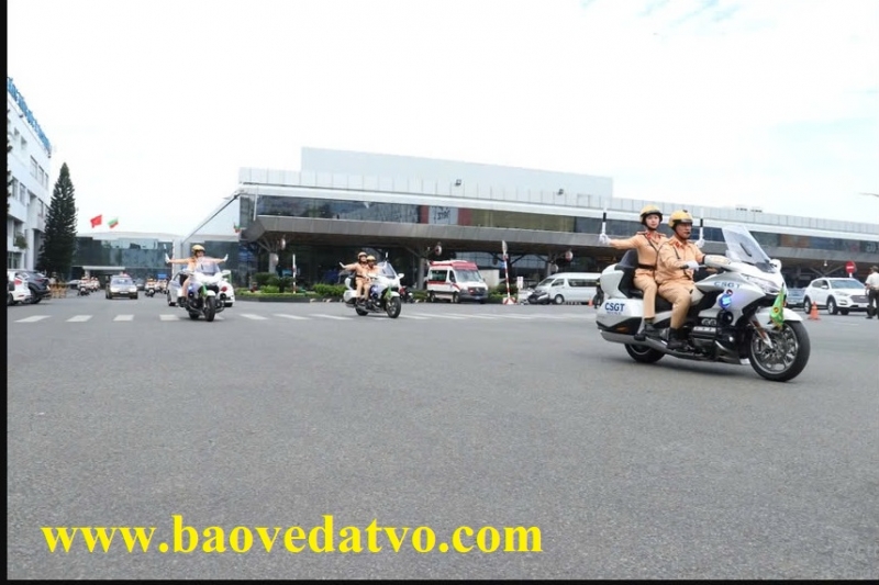 anh dep trong tuan  doan bao ve tong thong bulgaria cung phu nhan tai thanh pho ho chi minh