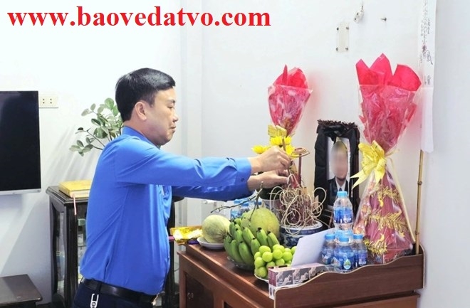 lien doan lao dong hai phong tham hoi gia dinh nhan nien bao ve tu vong